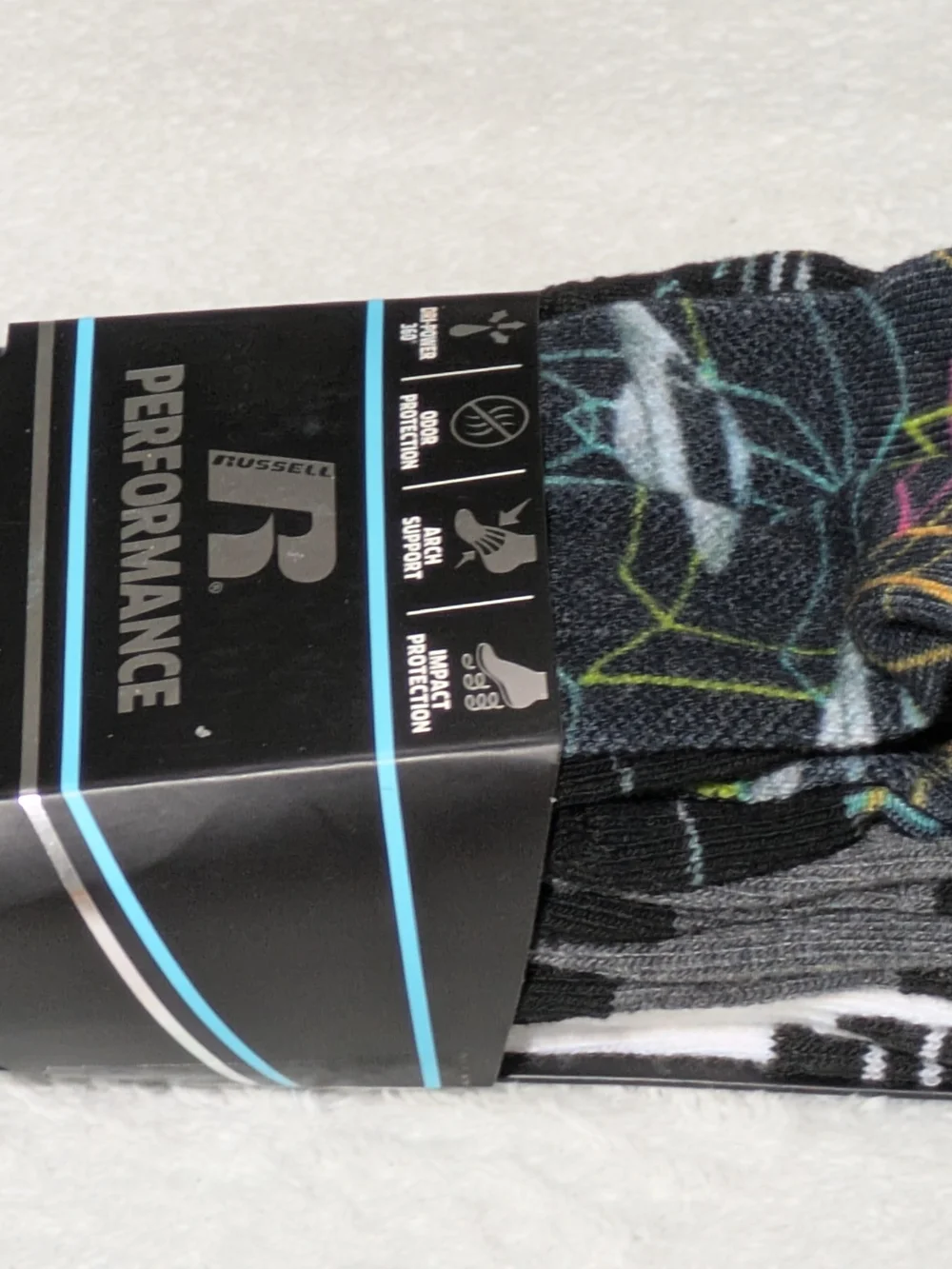Russell Athletic Boys Size Small S 6/7 3-Pack Crew Socks Performance Active